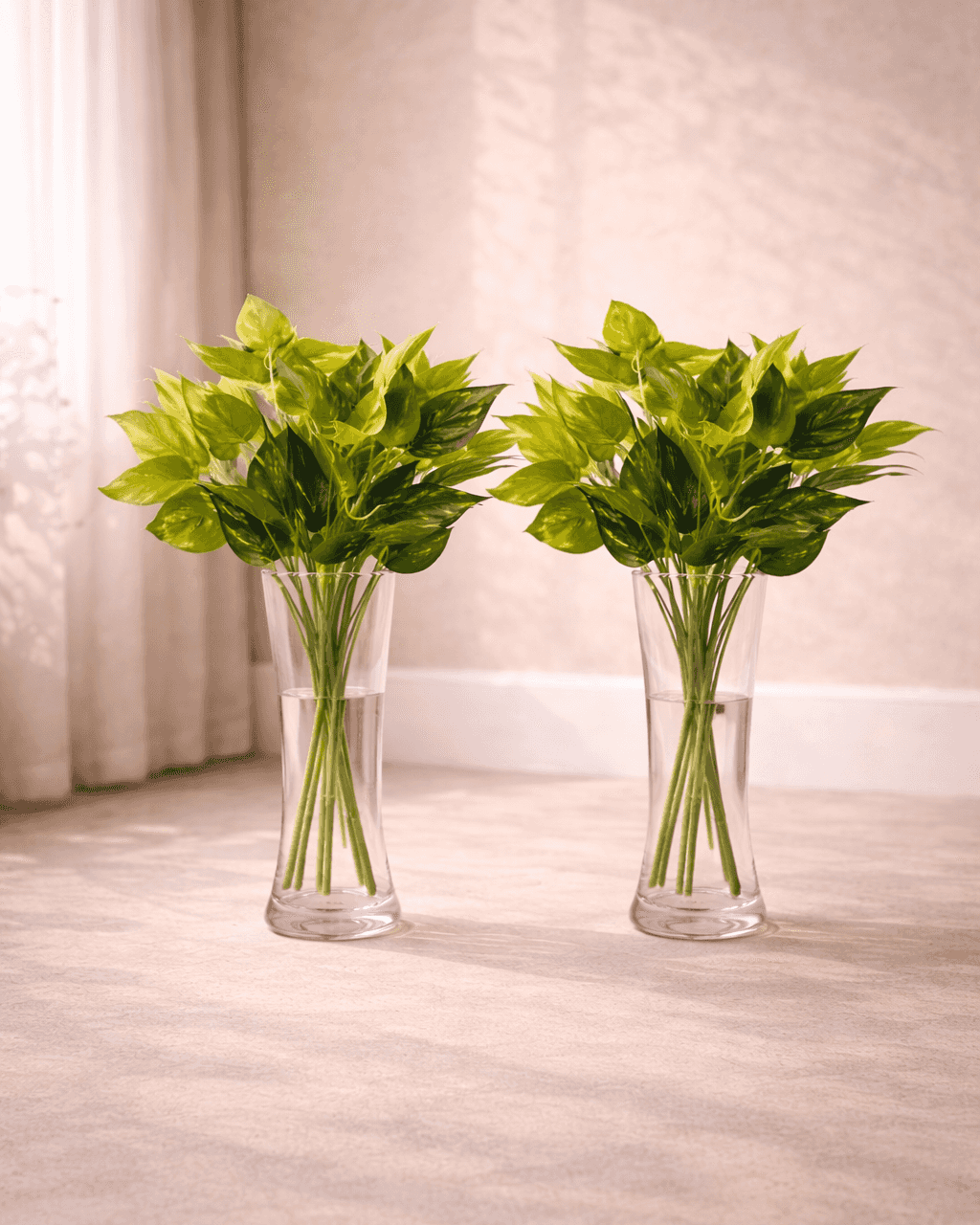 Verdéa Luxe artificial pothos plant bunch in clear vase for modern home decor